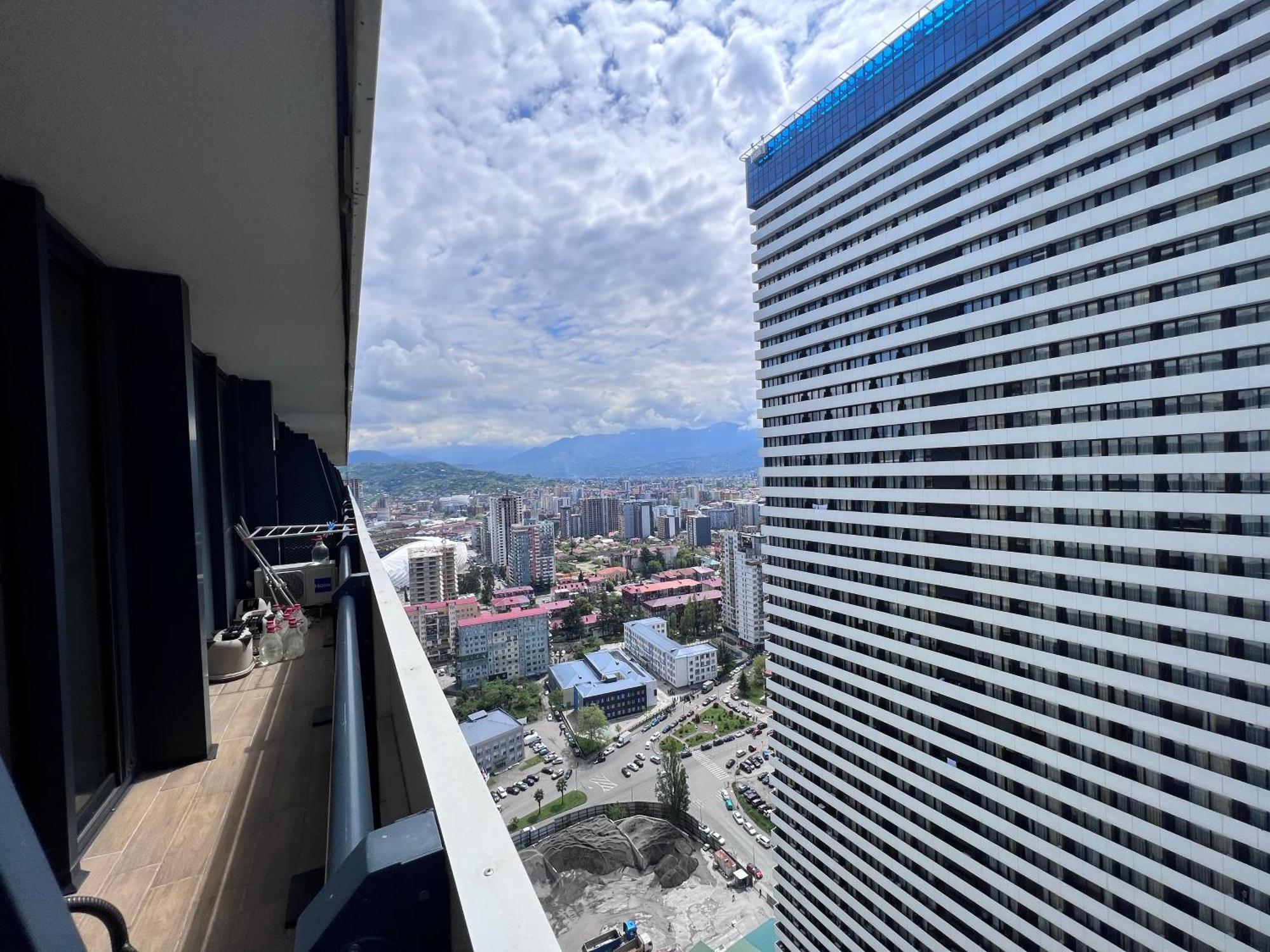 Amazing View Apartments バトゥーミ エクステリア 写真